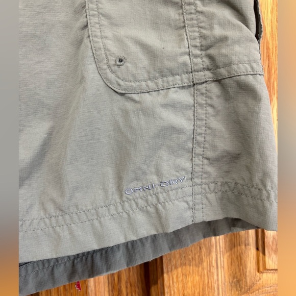 Columbia Titanium Omni-Dry Khaki Green Waterproof Hiking/Trail Cargo Shorts M - Picture 2 of 10